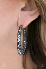 Load image into Gallery viewer, GLITZY By Association - Black (Paparazzi Jewelry)
