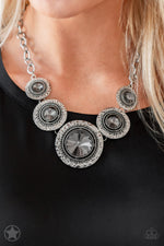 Load image into Gallery viewer, Global Glamour (Paparazzi Jewelry)
