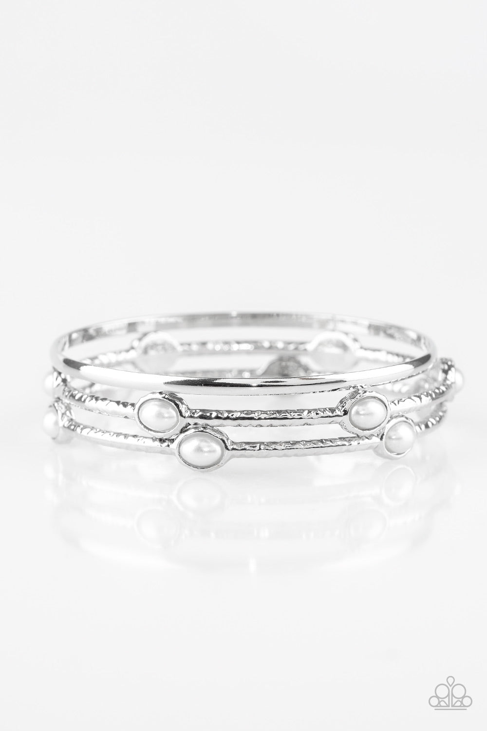 Bangle Belle - White (Paparazzi Jewelry)