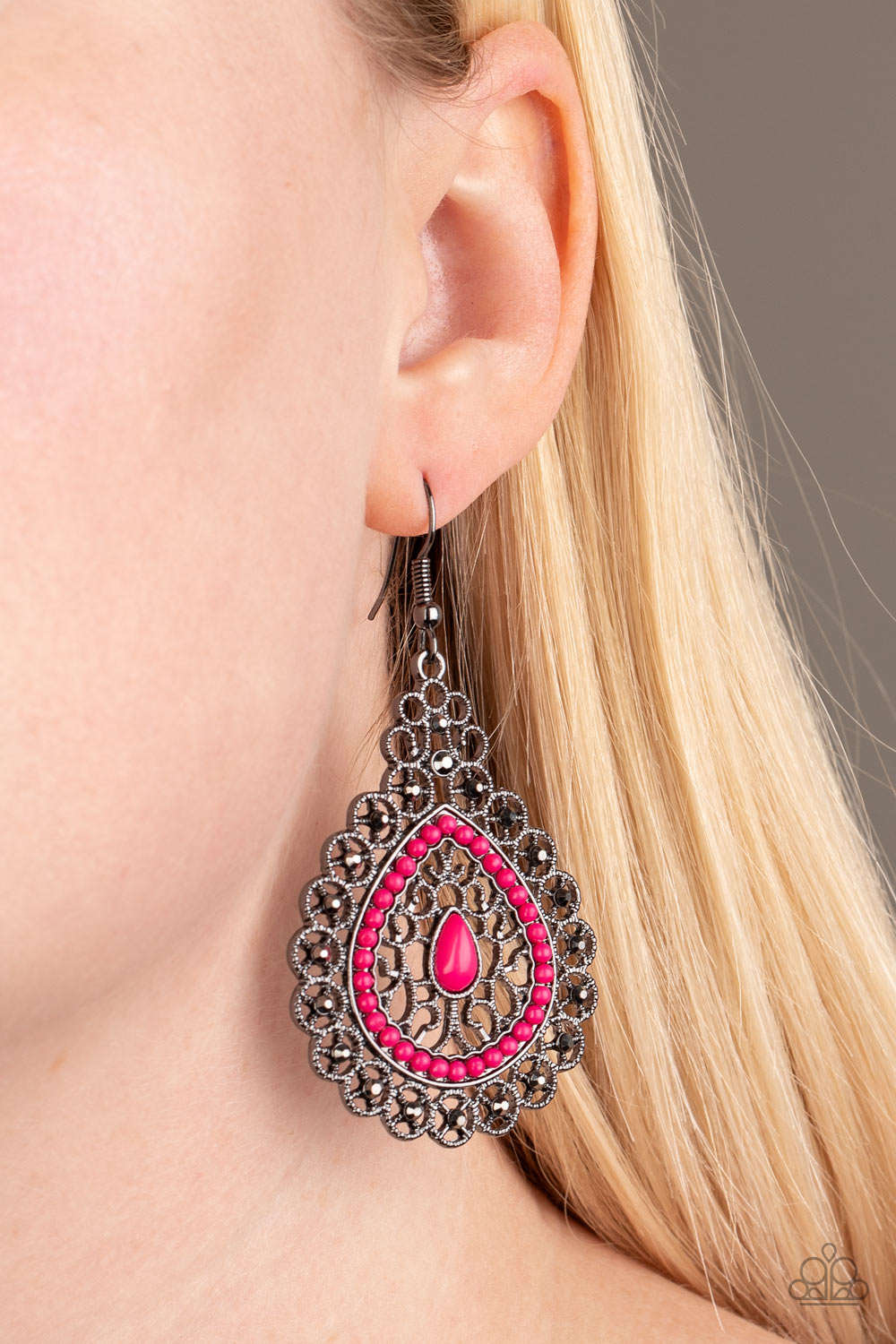 Carnival Courtesan - Pink (Paparazzi Jewelry)