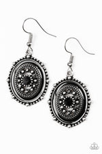 Load image into Gallery viewer, Picture of WEALTH - Black (Paparazzi Jewelry)
