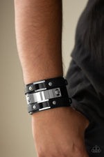 Load image into Gallery viewer, Rural Ranger - Black (Paparazzi Jewelry)
