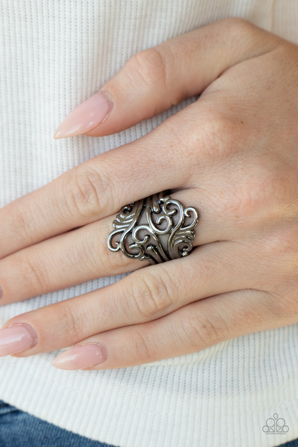 Voluptuous Vines - Black Ring (Paparazzi Accessories)