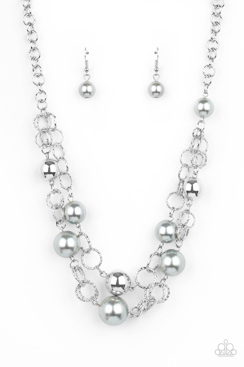 New Age Knockout - Silver (Paparazzi Accessories)