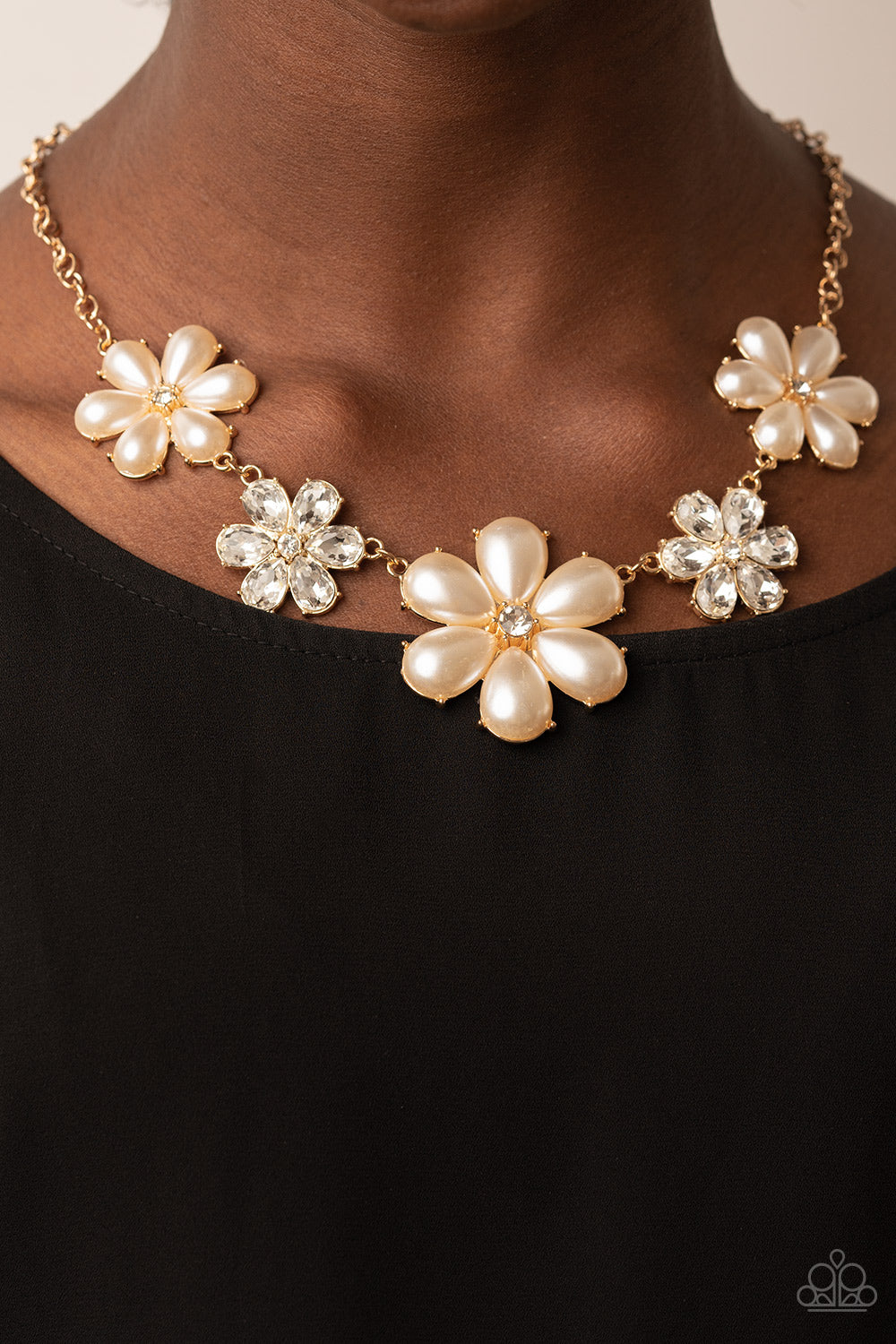 Fiercely Flowering - Gold (Paparazzi Accessories)