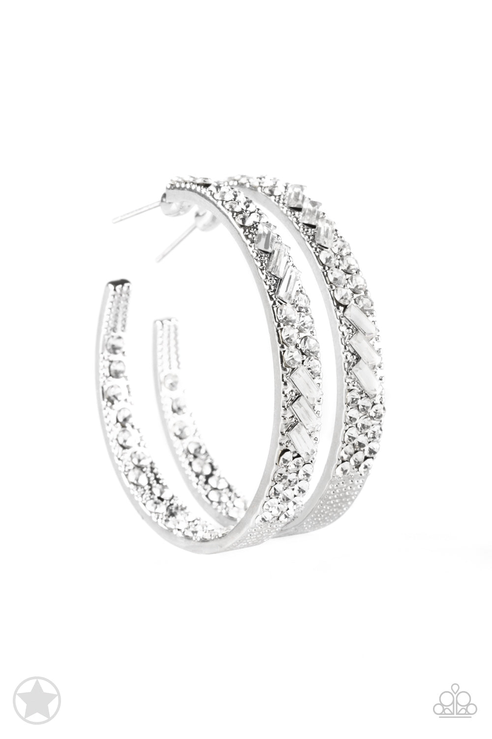 GLITZY By Association White (Paparazzi Jewelry)