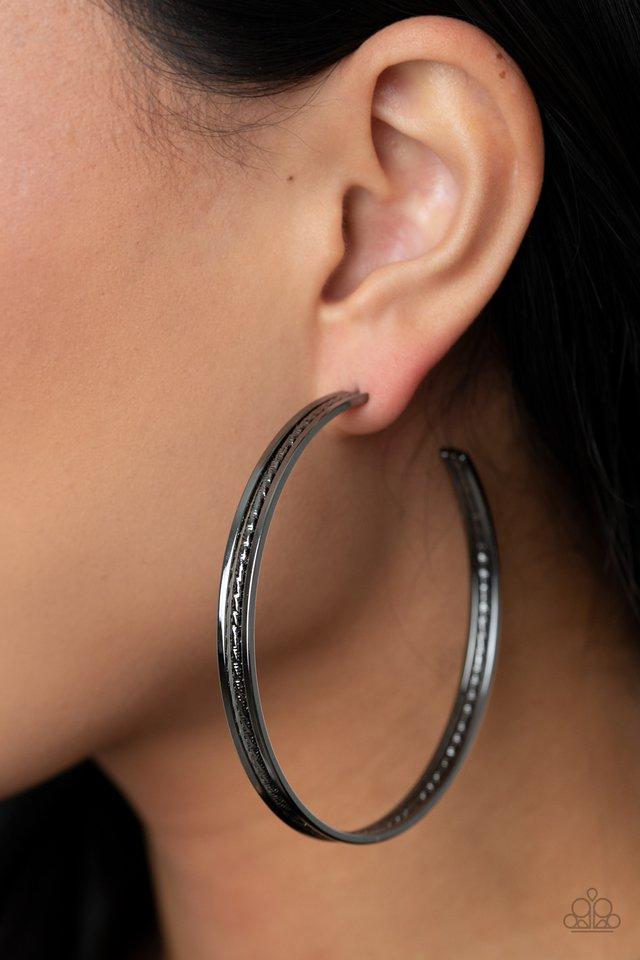 Midtown Marvel - Black Earrings (Paparazzi Accessories)