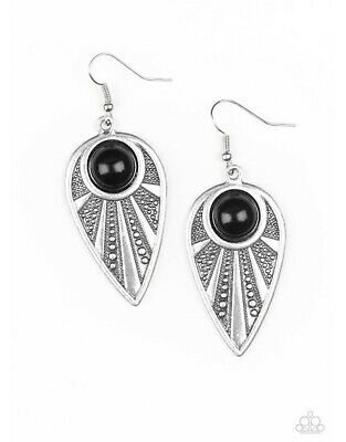 Take A Wallkabout - Black Earrings (Paparazzi Accessories)